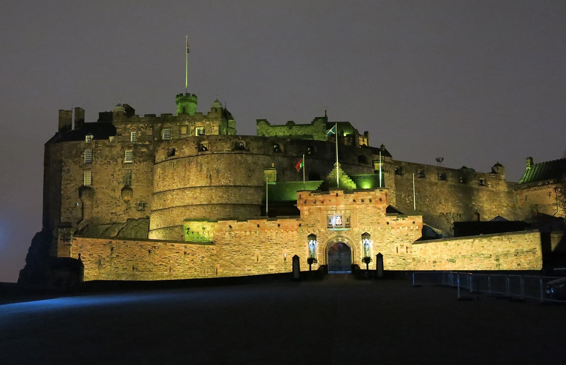 MARAVILLAS DE INGLATERRA, ESCOCIA E IRLANDA — Londres · Edimburgo · Tierras Altas · Belfast · Dublín